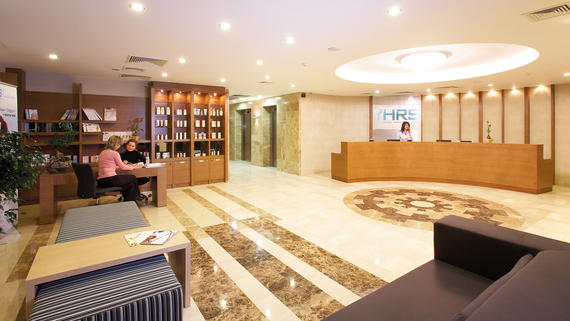 Vue Extérieure de l'Hôpital - Hôpital & Lobby